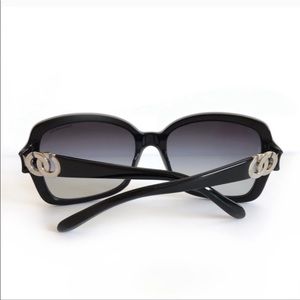 NWOT- brand new Tiffany & Co Square sunglasses